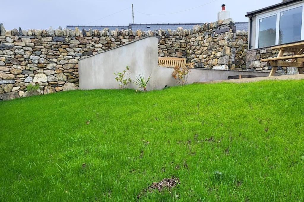 Holiday home Amazing Coastal & Sunset Views In Eryri Llanllyfni